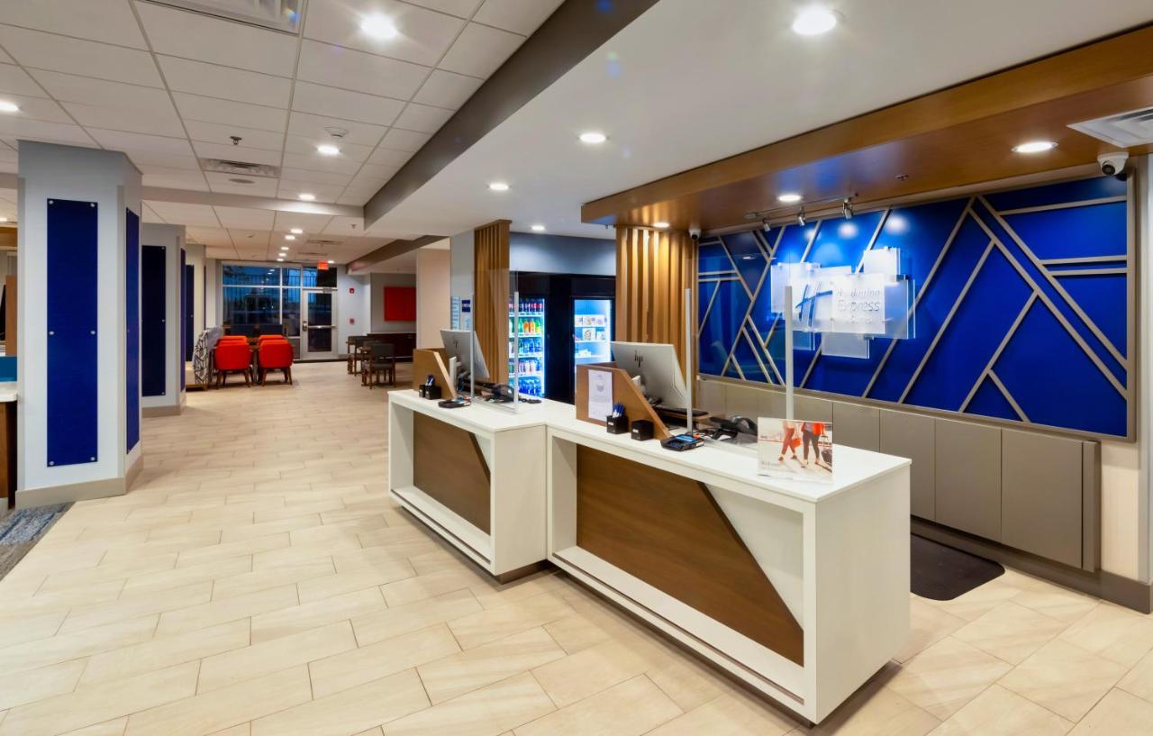 Holiday Inn Express & Suites - Harrisonburg University Area By Ihg Ngoại thất bức ảnh
