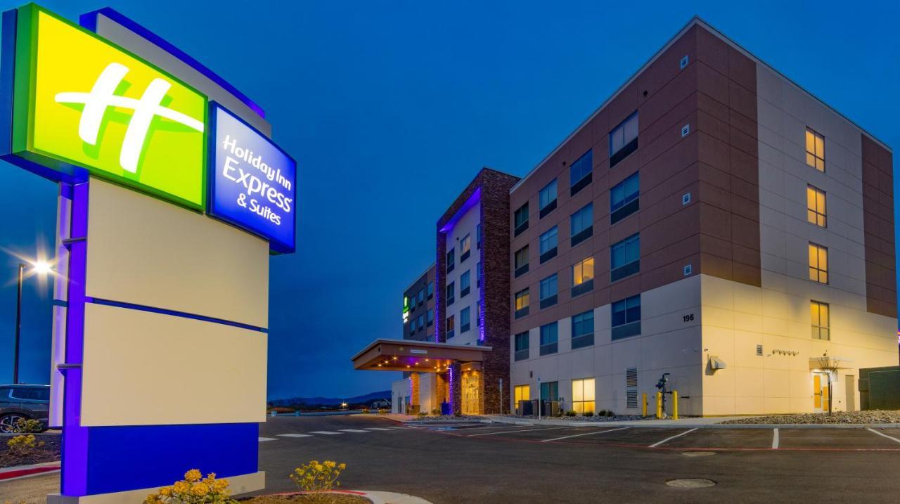 Holiday Inn Express & Suites - Harrisonburg University Area By Ihg Ngoại thất bức ảnh