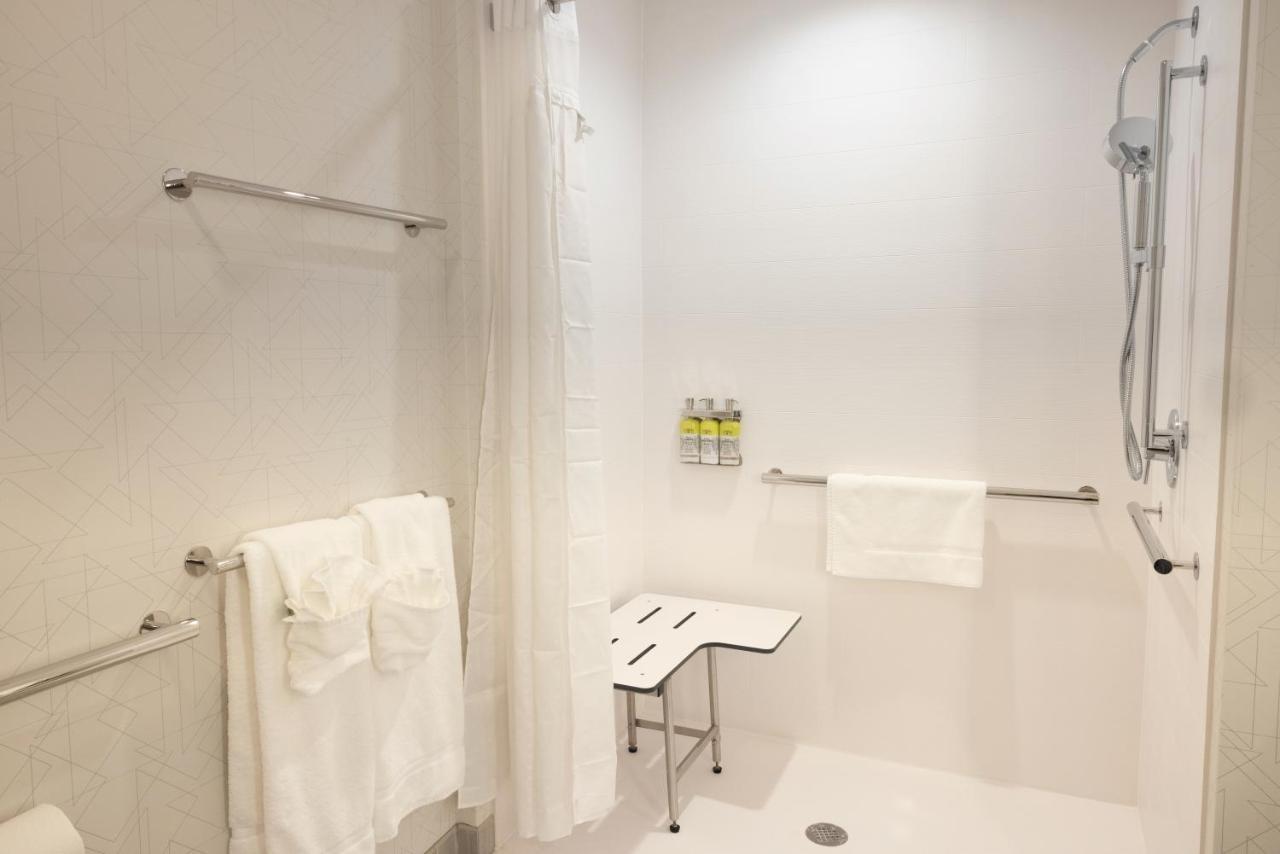 Holiday Inn Express & Suites - Harrisonburg University Area By Ihg Ngoại thất bức ảnh
